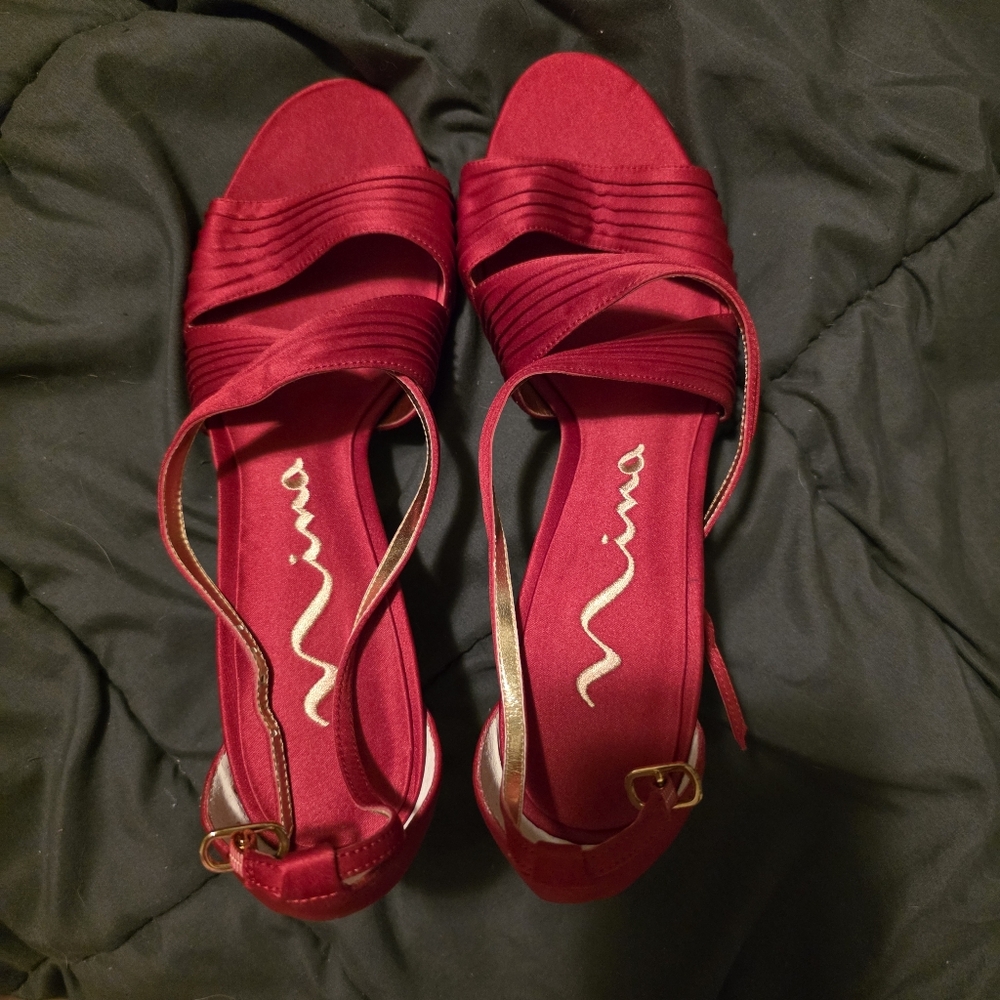 Nina Red Satin Strappy Heels – Size 10M Elegant Formal Sandals